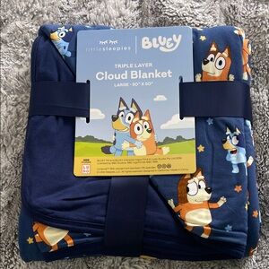 BLUEY LITTLE SLEEPIES CLOUD BLANKET NWT